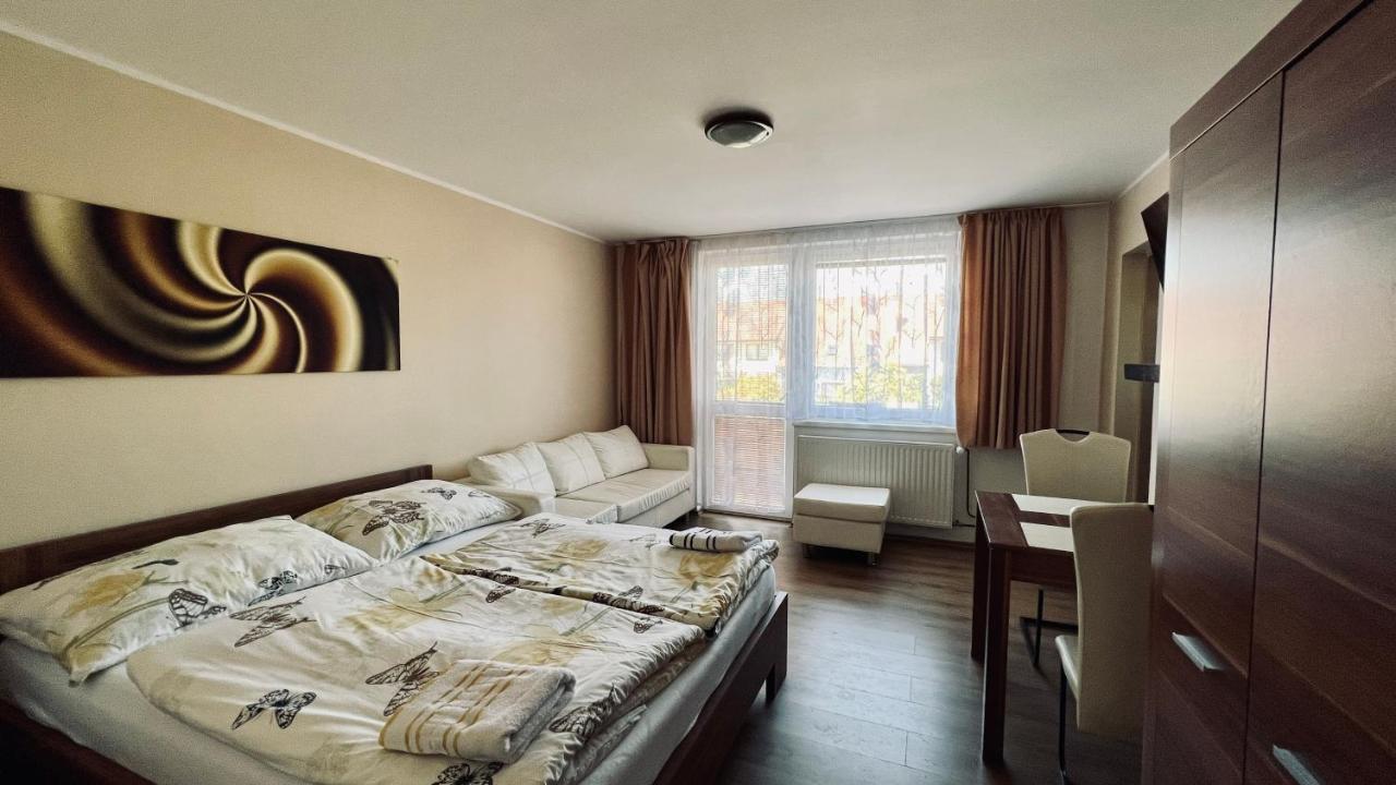 Ubytovani Lednice Zewnętrze zdjęcie